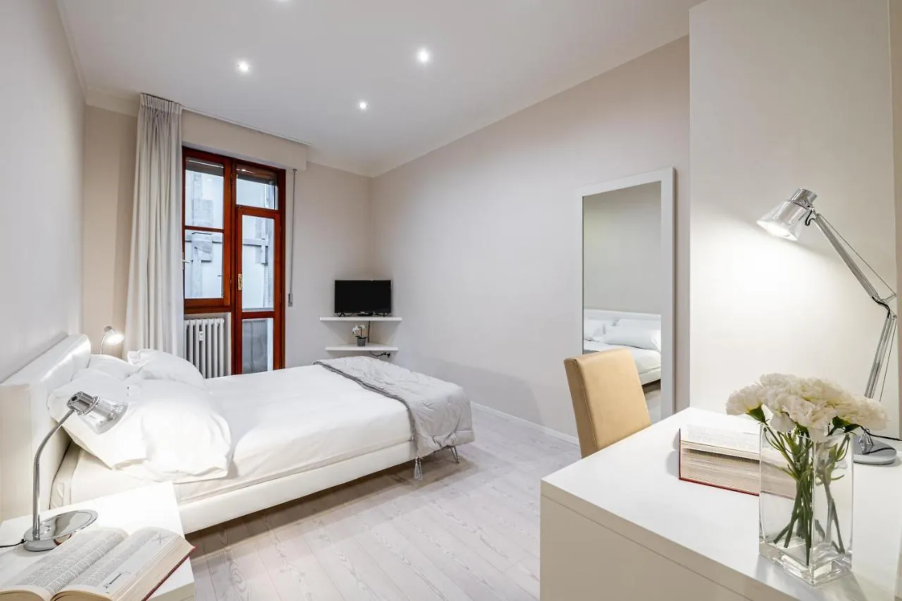 Frame Apartment Firenze 0*,